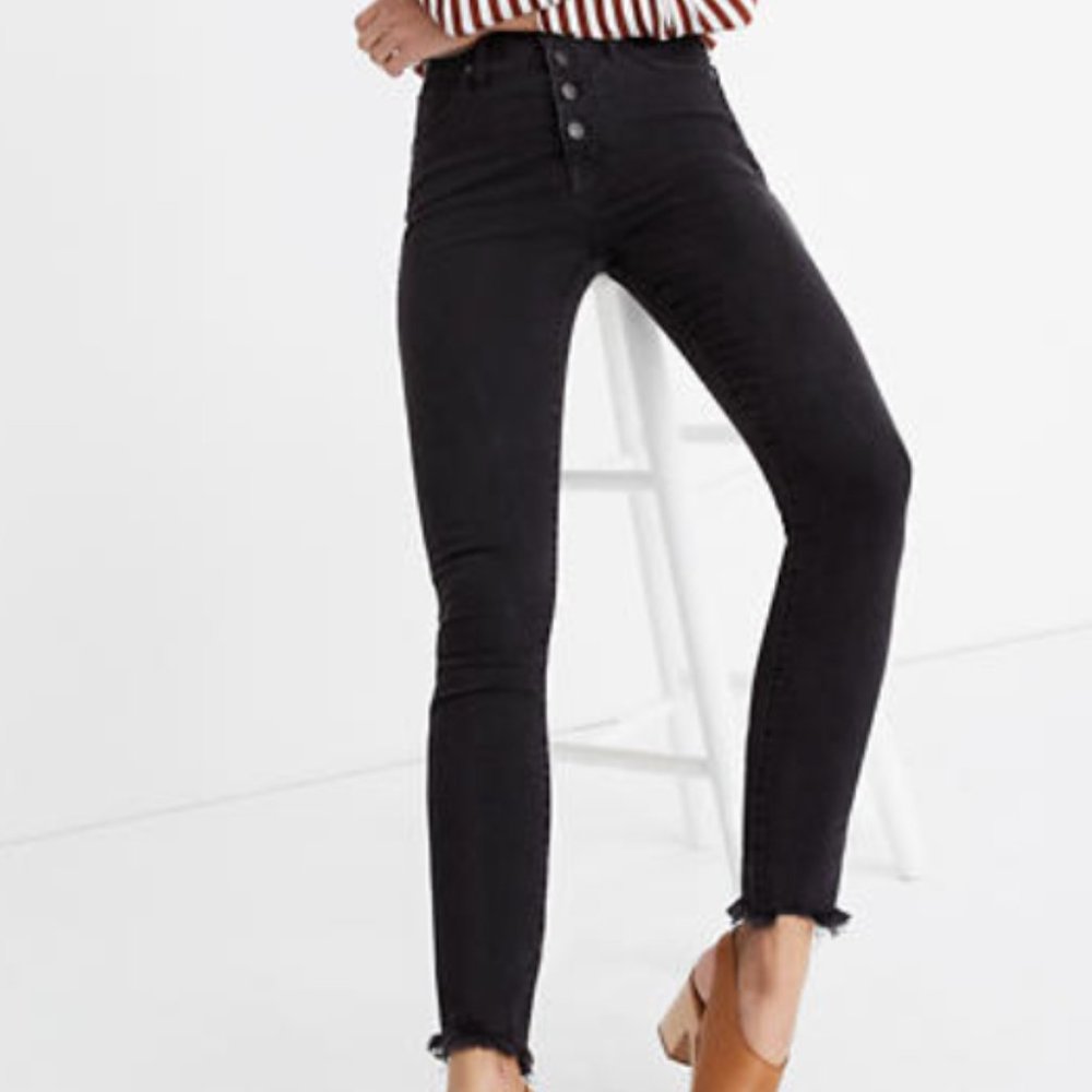 Madewell - 10" High-Rise Skinny Jeans in Berkeley Black: Button-Through Edition